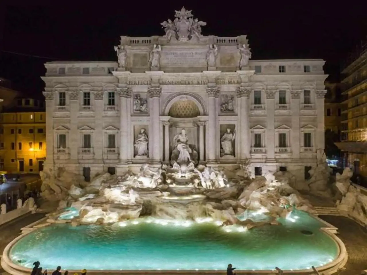 Rome Trevi Fountain Apartment location